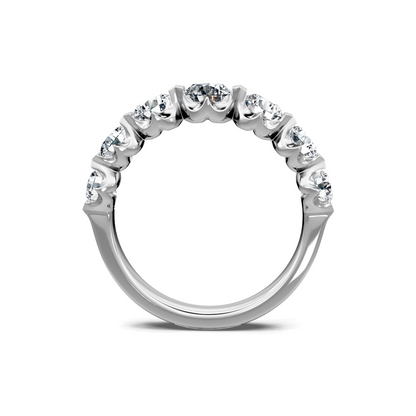 Graduated Brilliant White Gold Diamond Band