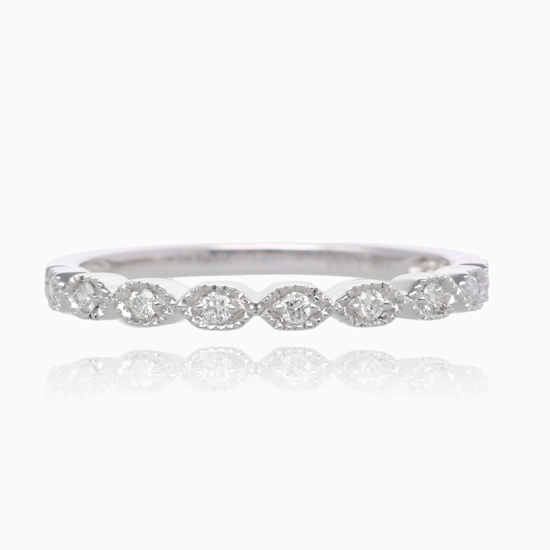 Timeless Detail Diamond Band