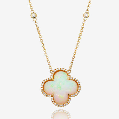 Opal Clover Radiance Pendant in Yellow Gold
