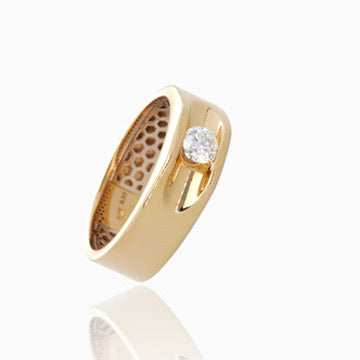 Golden Edge Diamond Ring