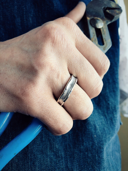 Silver Band, Medium Melted