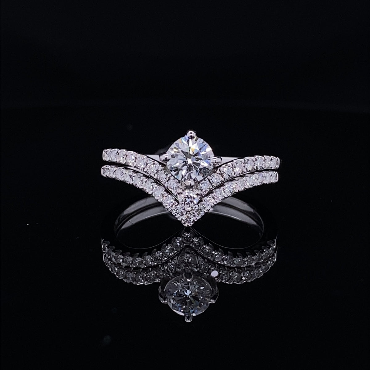 Tiara Setting Ring Tiara wedding ring 60 photos - Astyledwedding.com