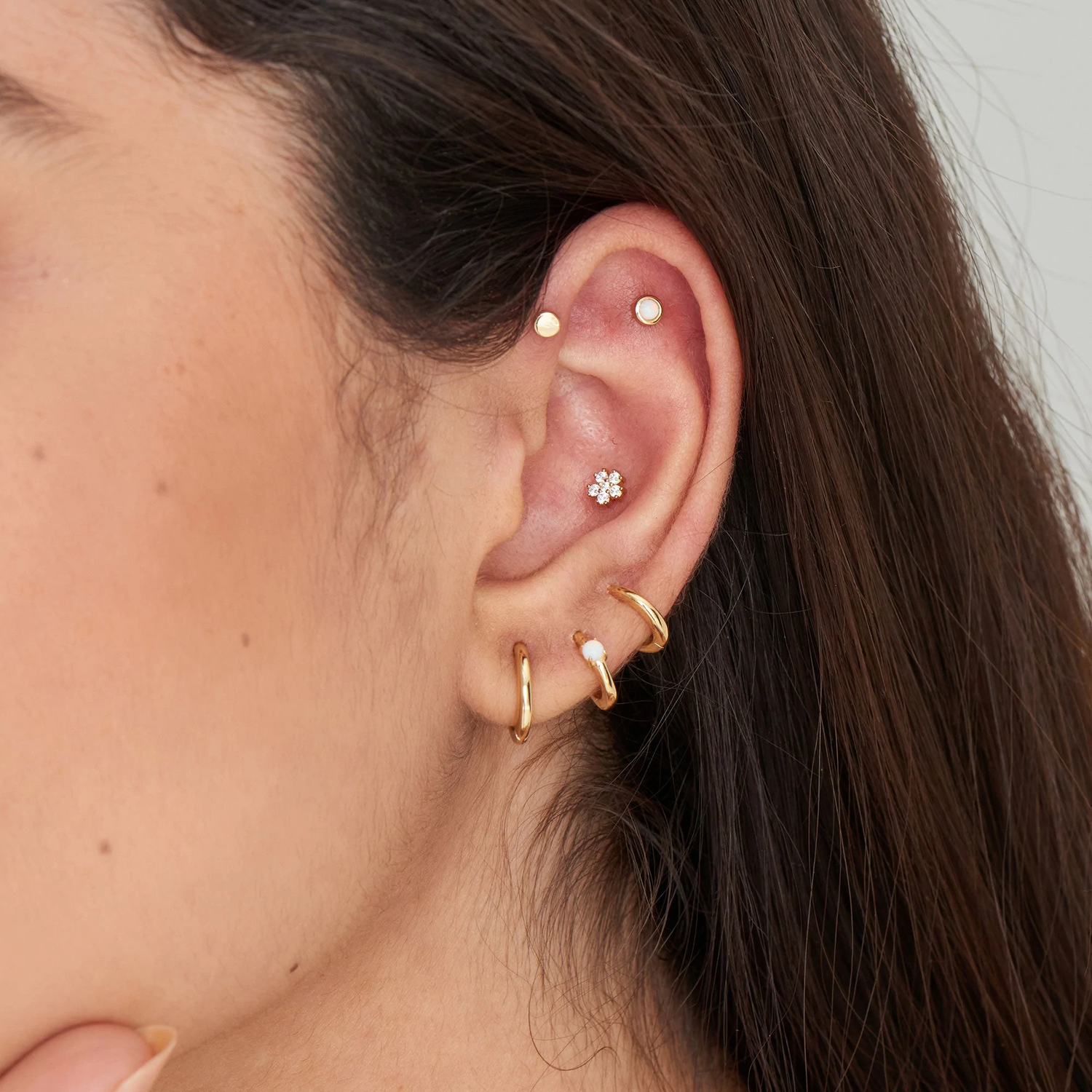 GOLD SPARKLE BEZEL BARBELL SINGLE EARRING