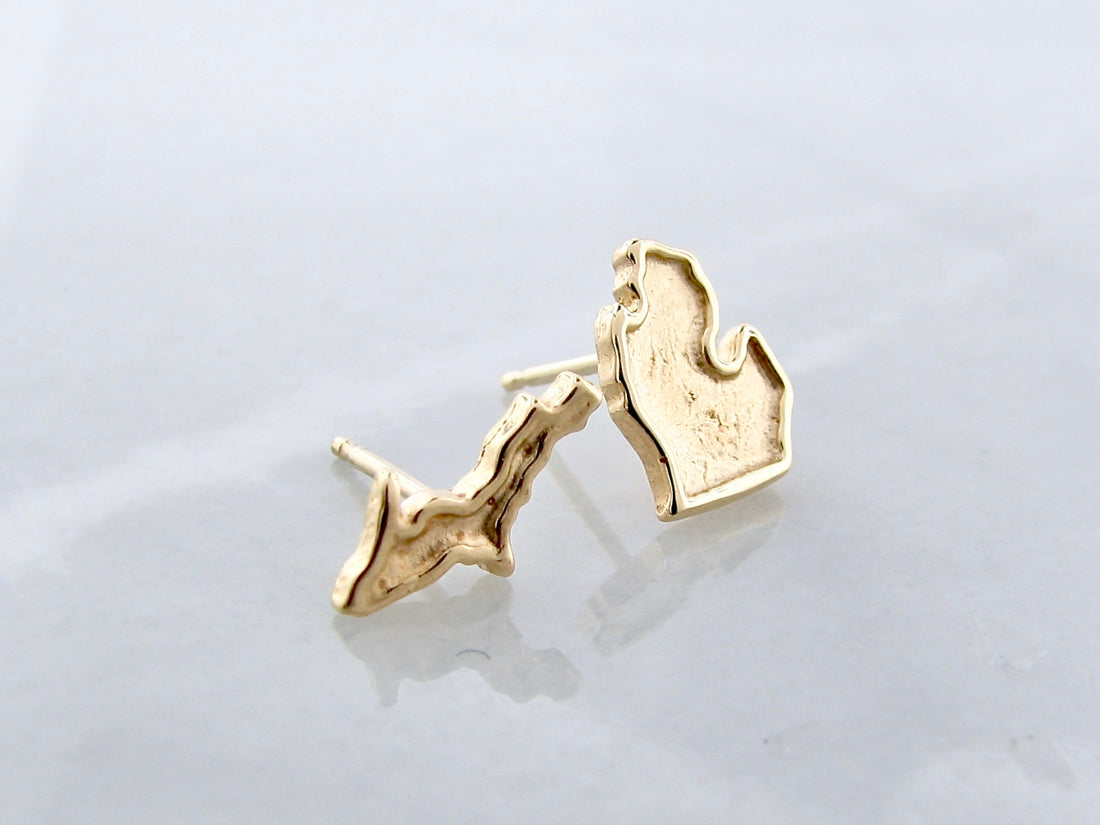 Yellow Gold Michigan Earring Studs, Lower Upper Peninsula