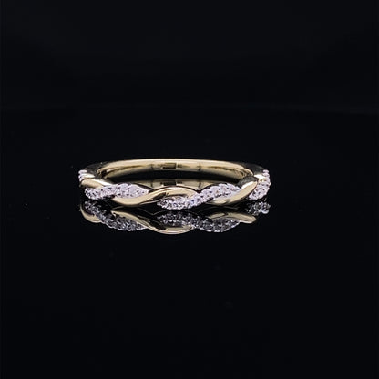 Shining Twist White Gold Diamond Ring