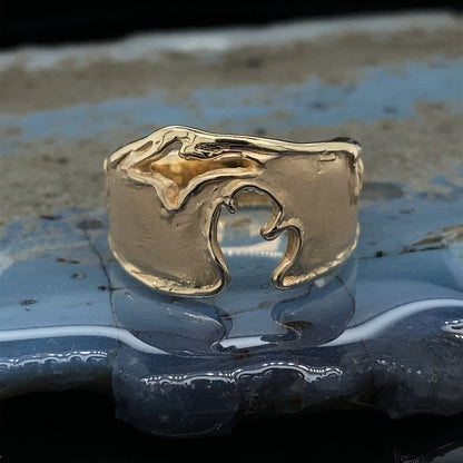 Rustic Michigan Coastline Ring in Yellow Gold