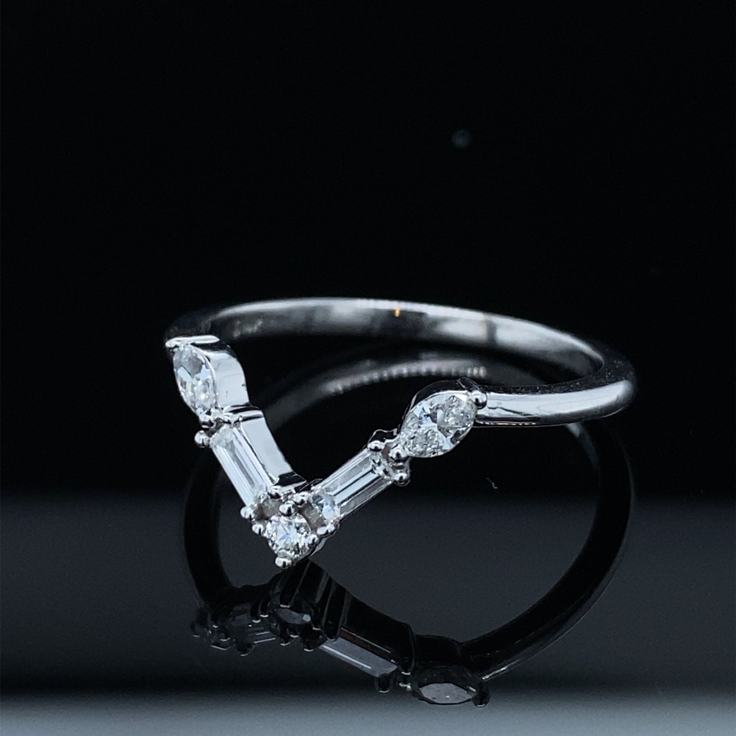 Minimalist Multi Stone Diamond V Ring