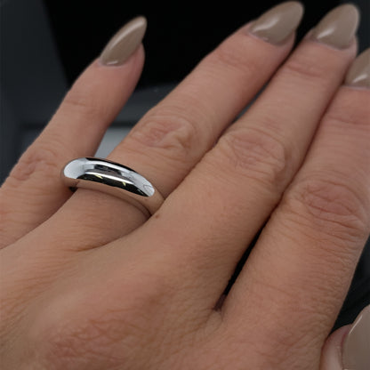 High Rise Curvy Silhouette White Gold Ring