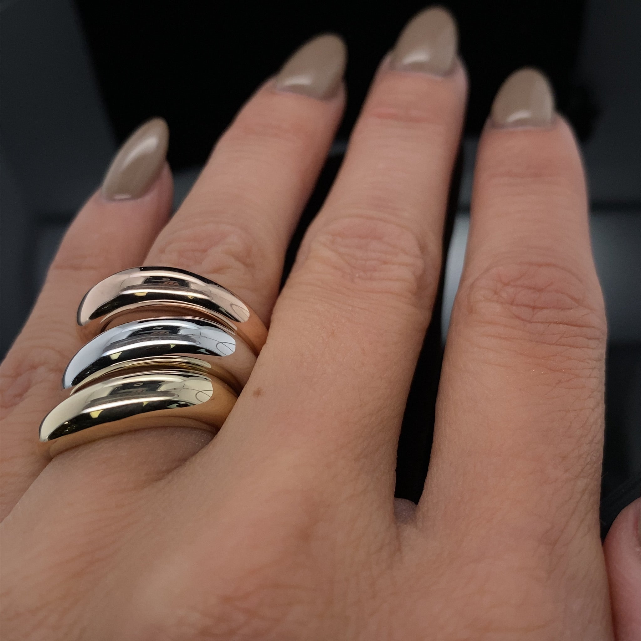 High Rise Curvy Silhouette Rose Gold Ring