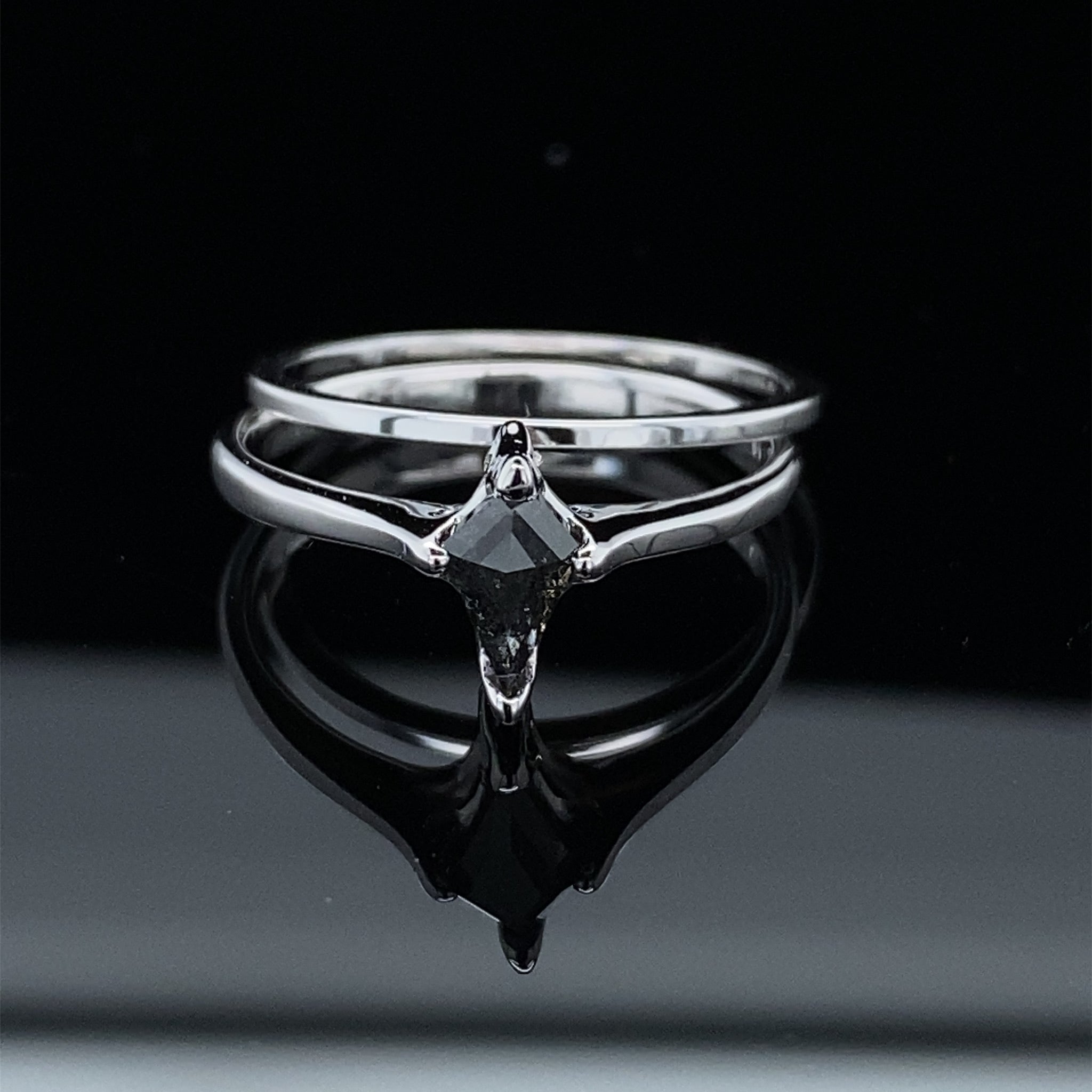 Enchantment Kite Shape Ring Set