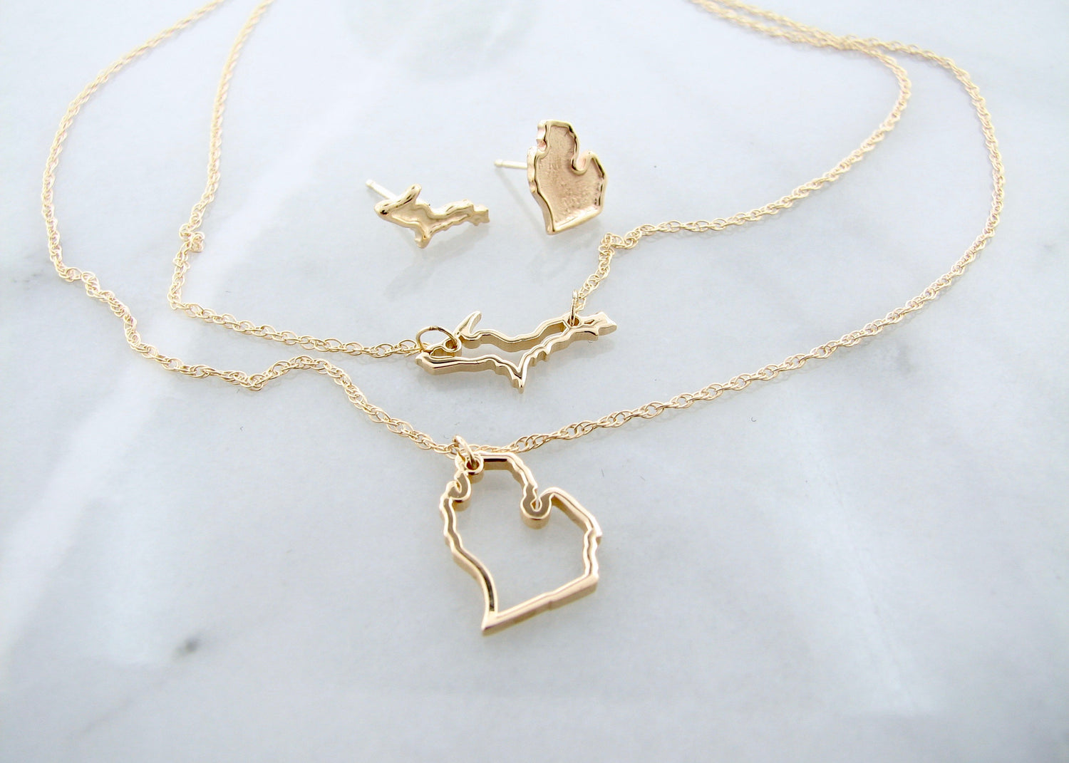 yellow-gold-michigan-necklace-wexford-jewelers-earrings