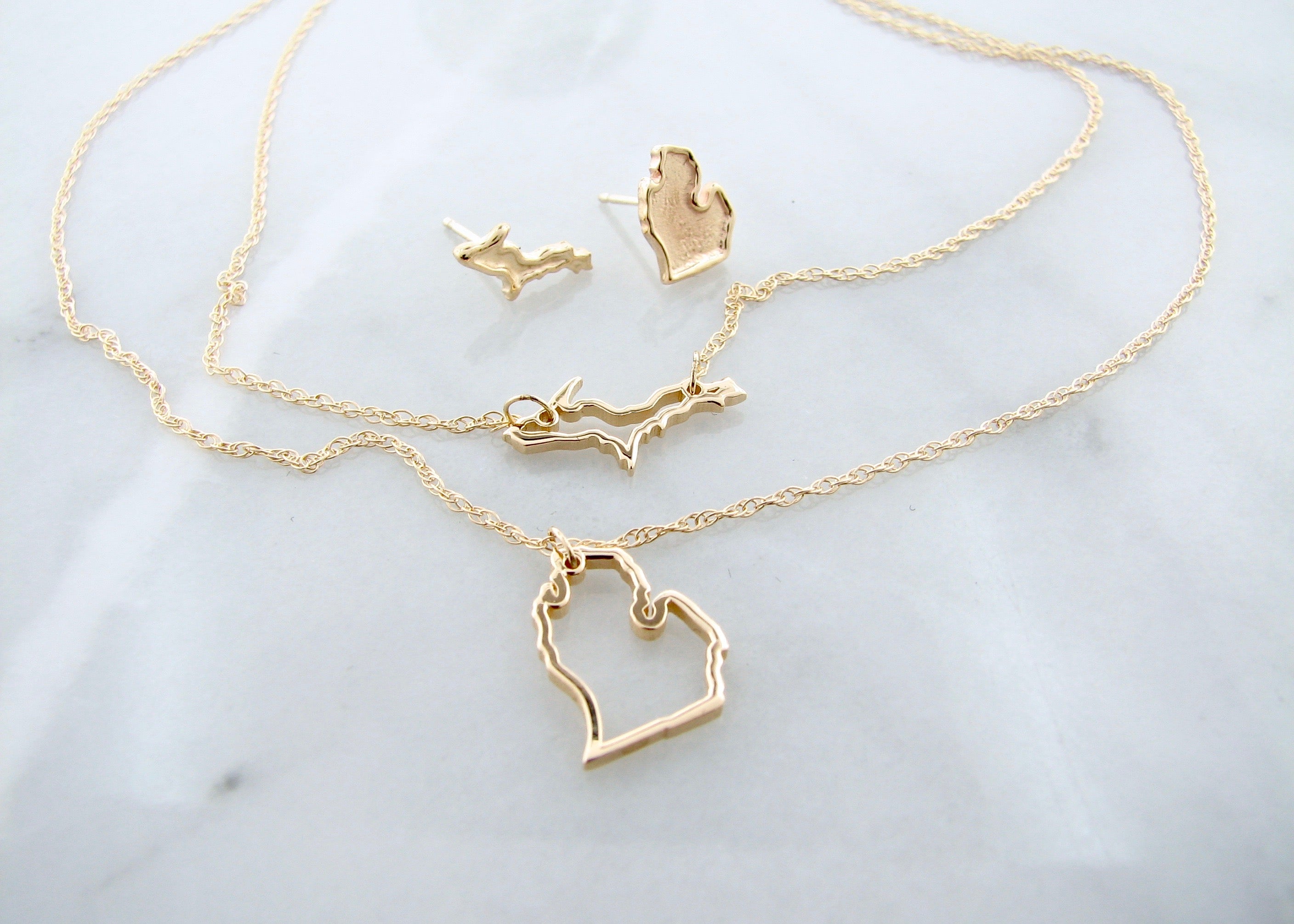 yellow-gold-michigan-necklace-wexford-jewelers-earrings