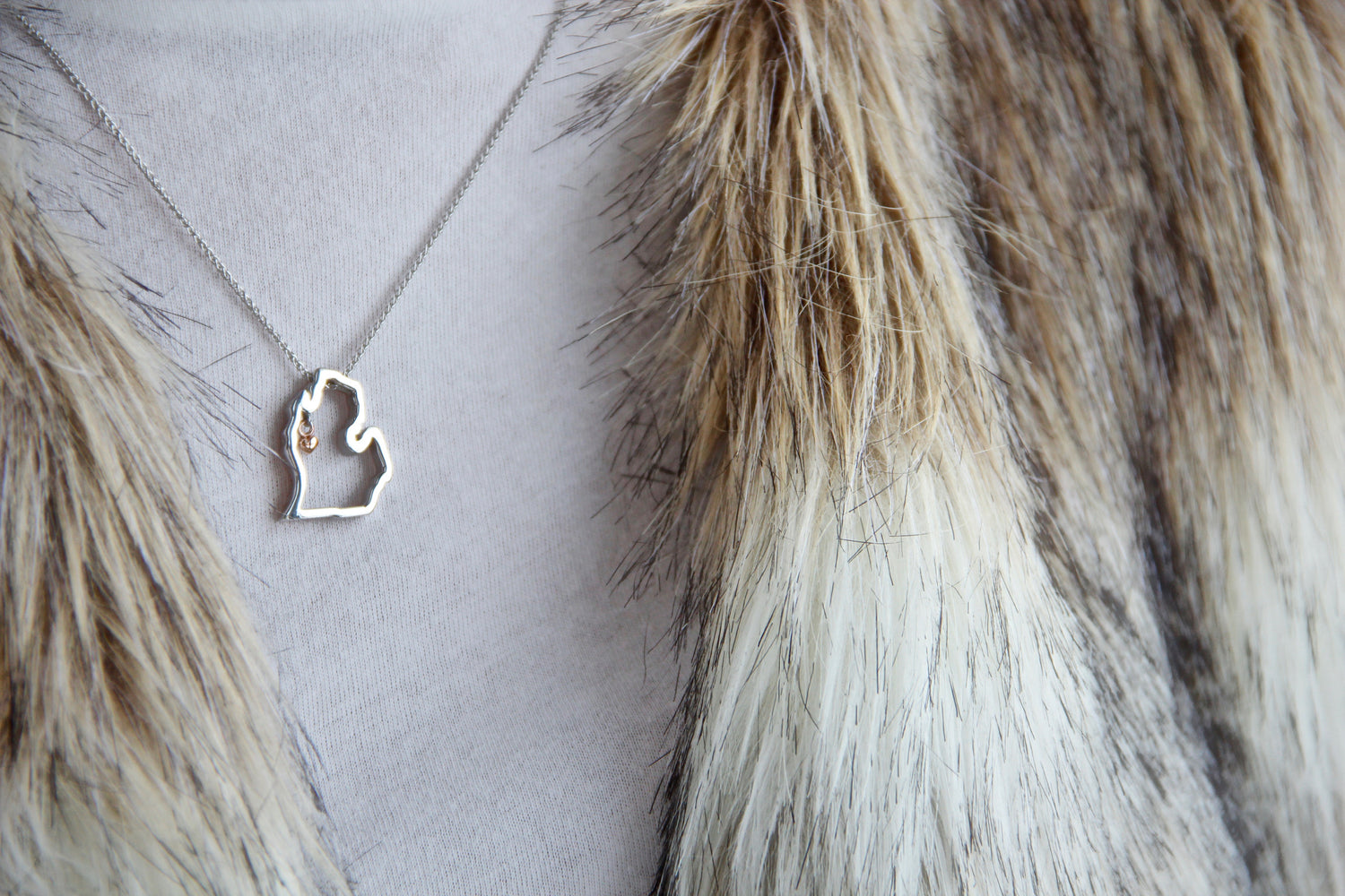 michigan-necklace-mitten-state-pendant-wexford-jewelers