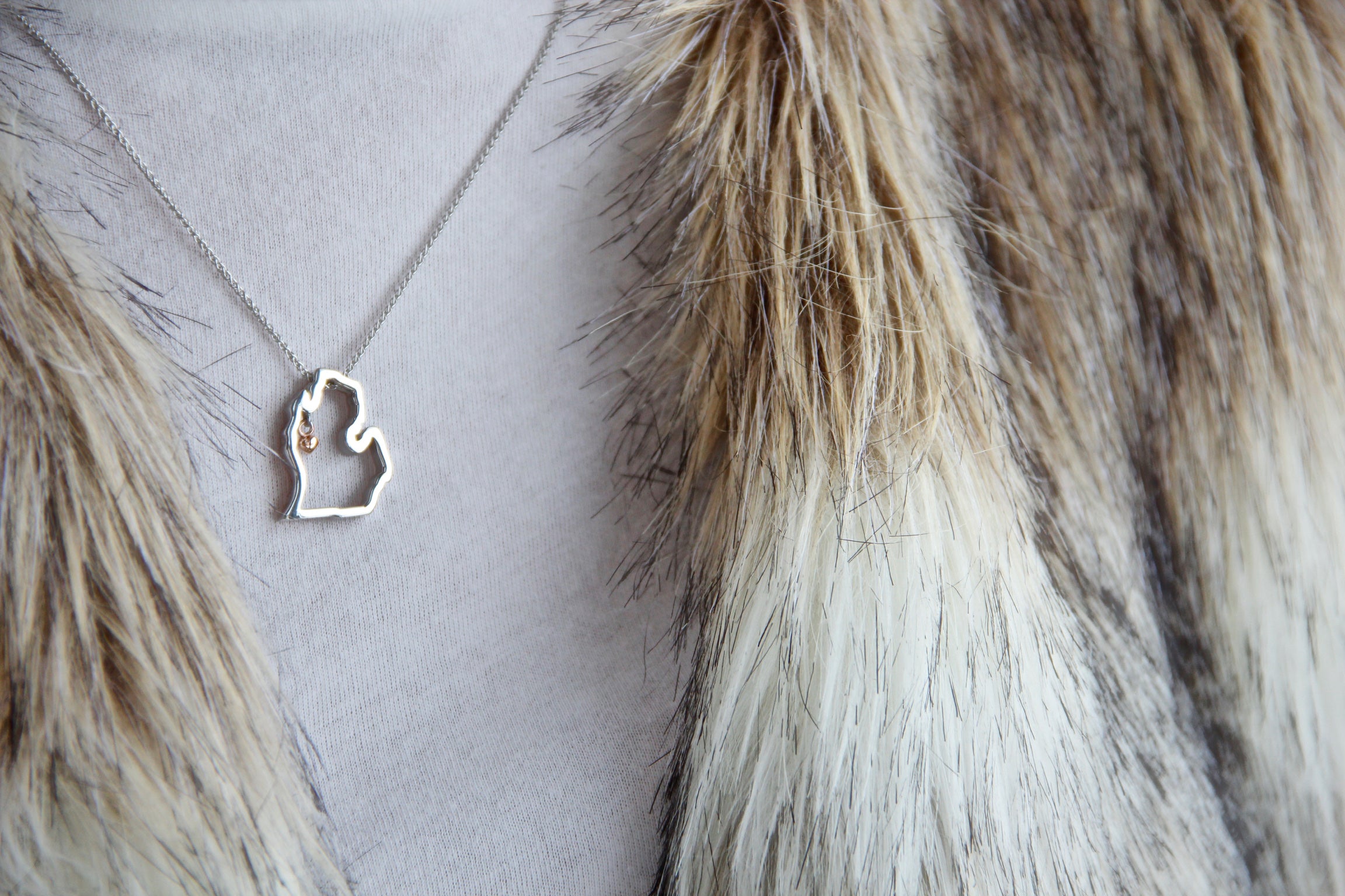 michigan-necklace-mitten-state-pendant-wexford-jewelers