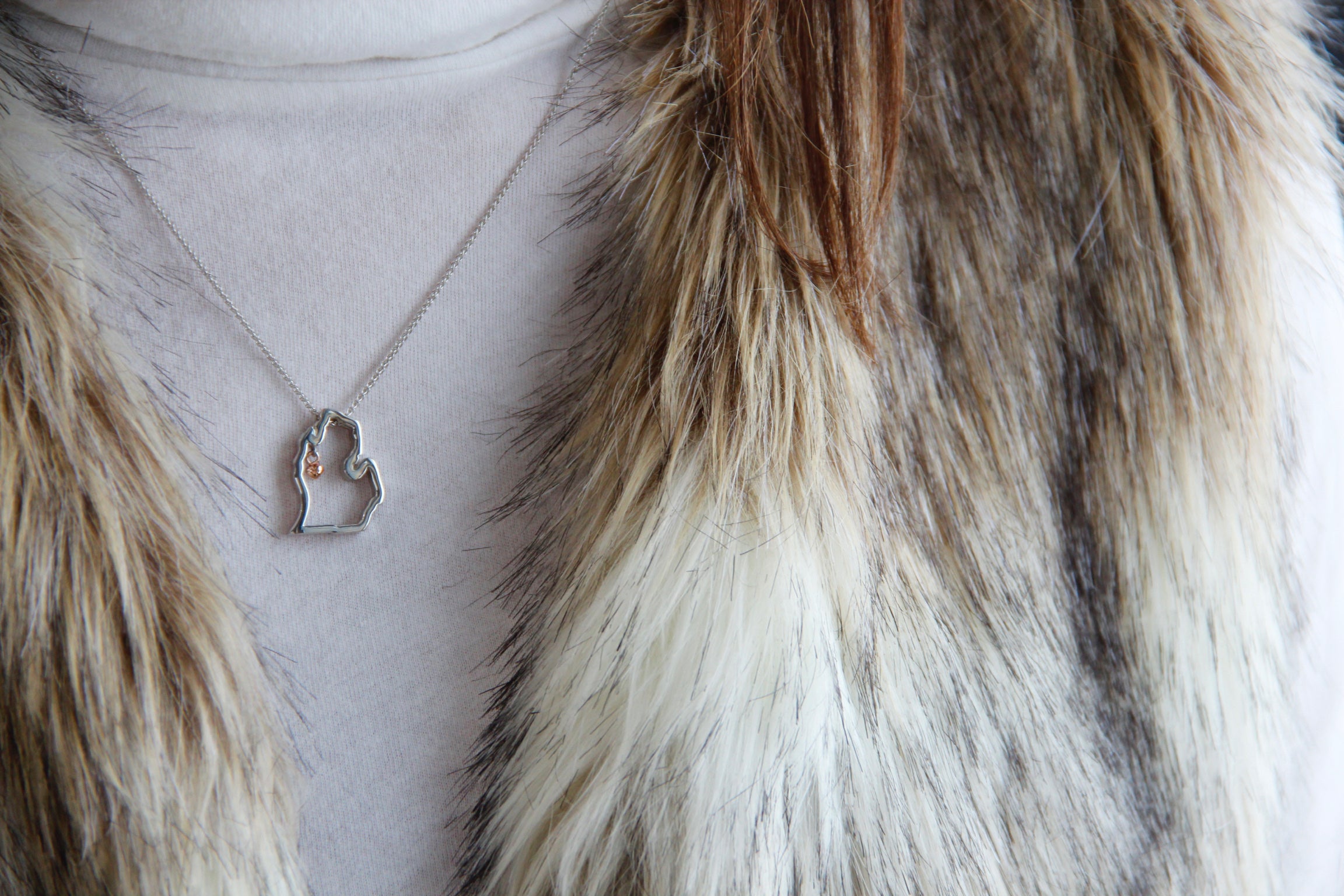 rose-gold-silver-michigan-mitten-necklace-wexford-jewelers