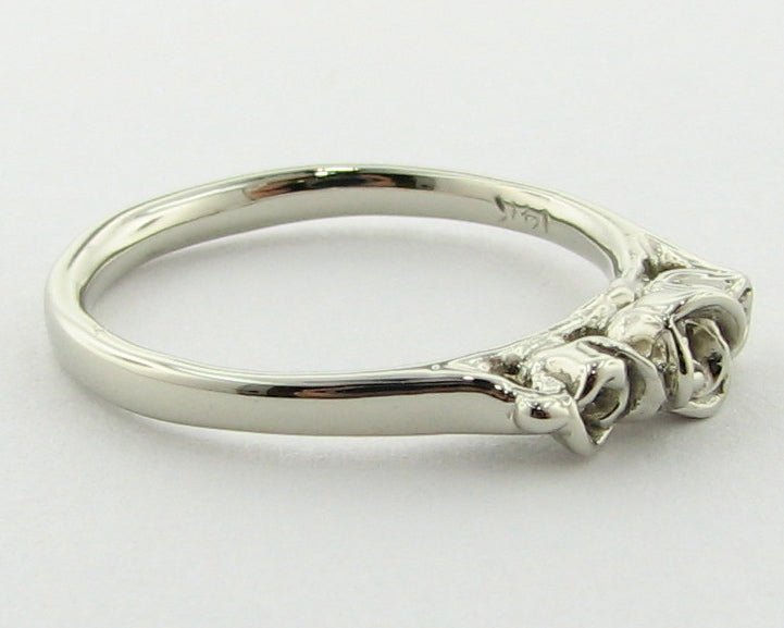 White Gold Band, Three Dainty Roses