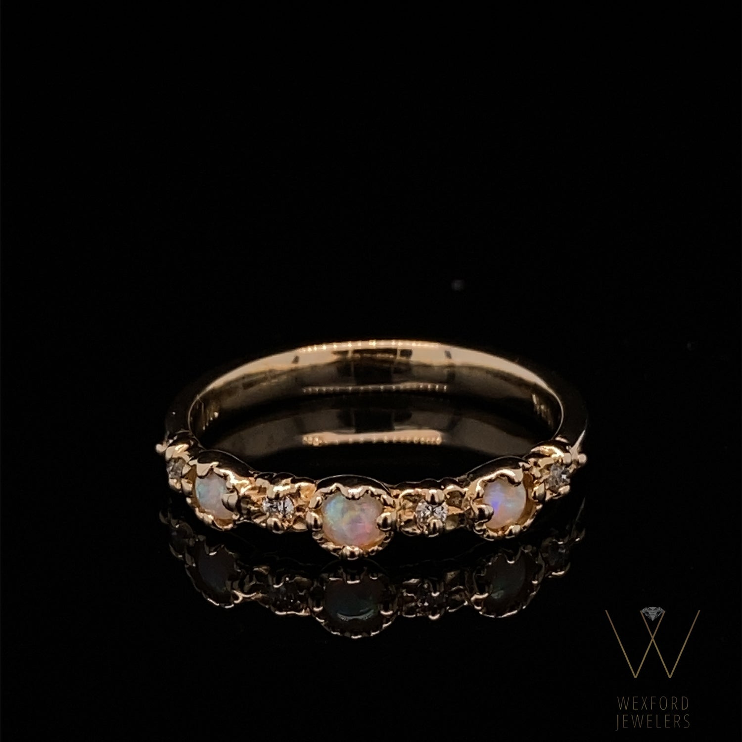 Yellow Gold Opal &amp; Dia Treasure band