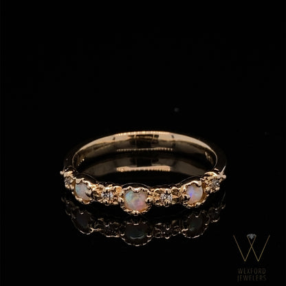 Yellow Gold Opal &amp; Dia Treasure band