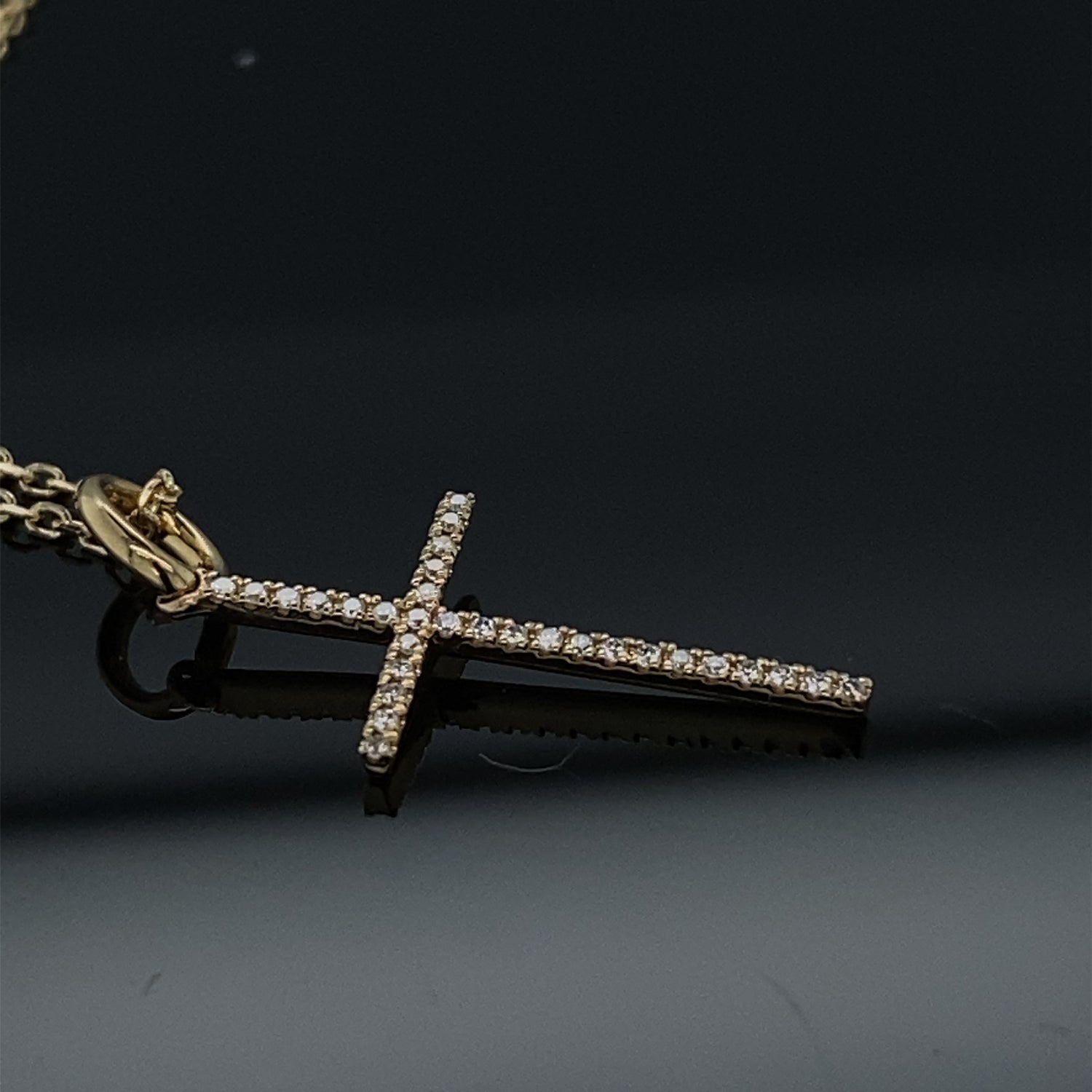 .05CT 18K YELLOW GOLD CLASSIC DIAMOND CROSS PENDANT