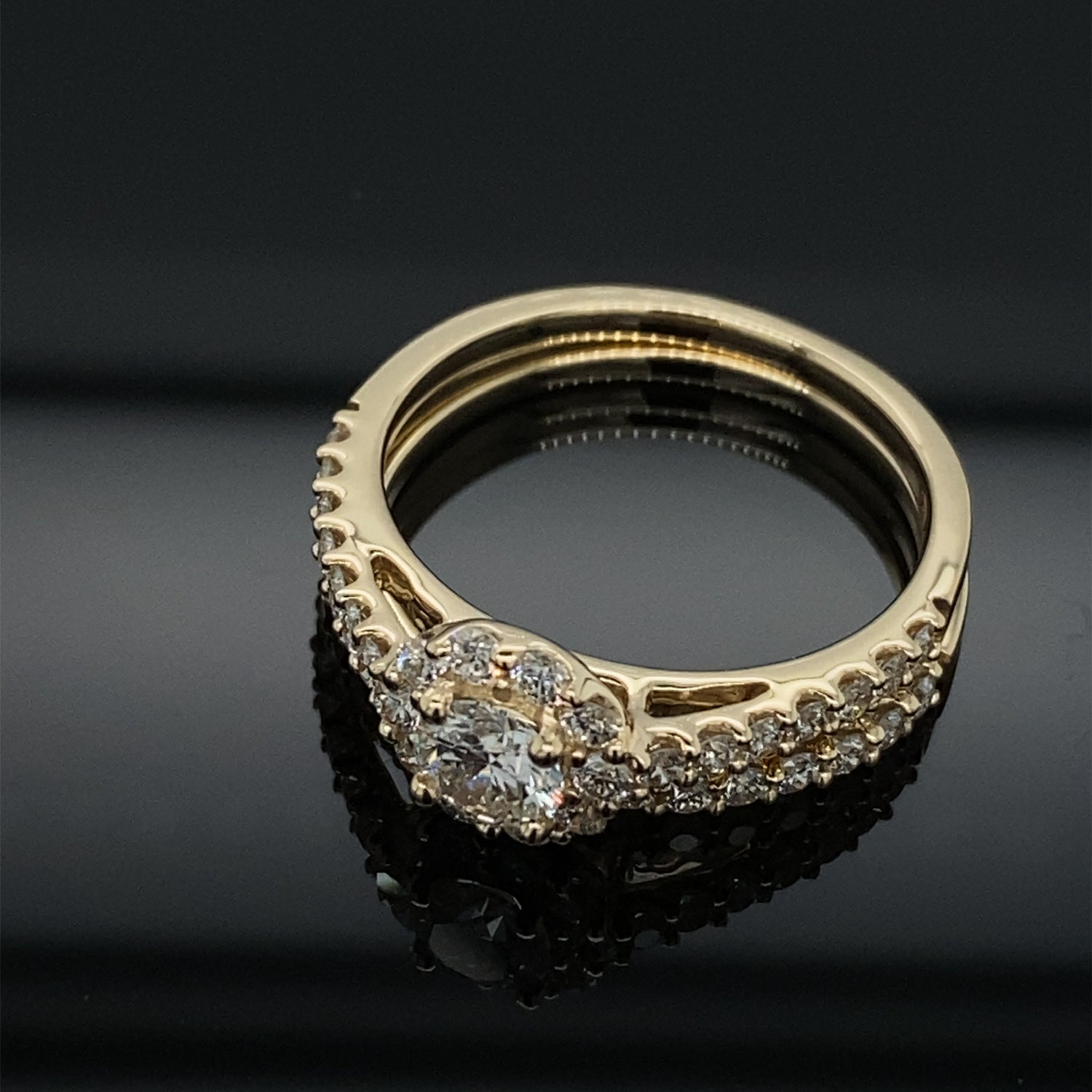 1.00CT TDW 14K Yellow Gold Round Halo Wedding Set