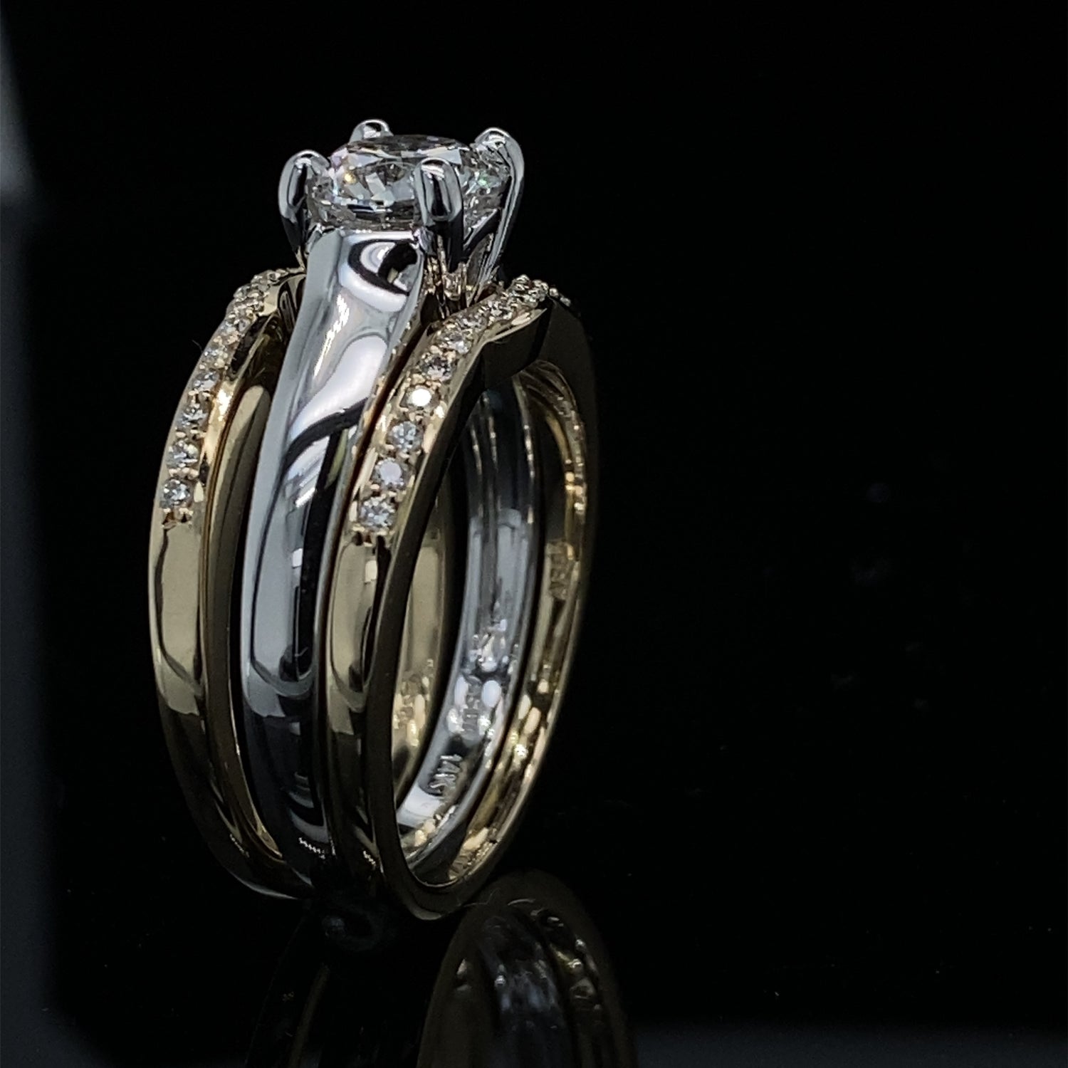 1.15ct / 1.39TDW Double Bands 3 Piece Two Tone Wedding Set