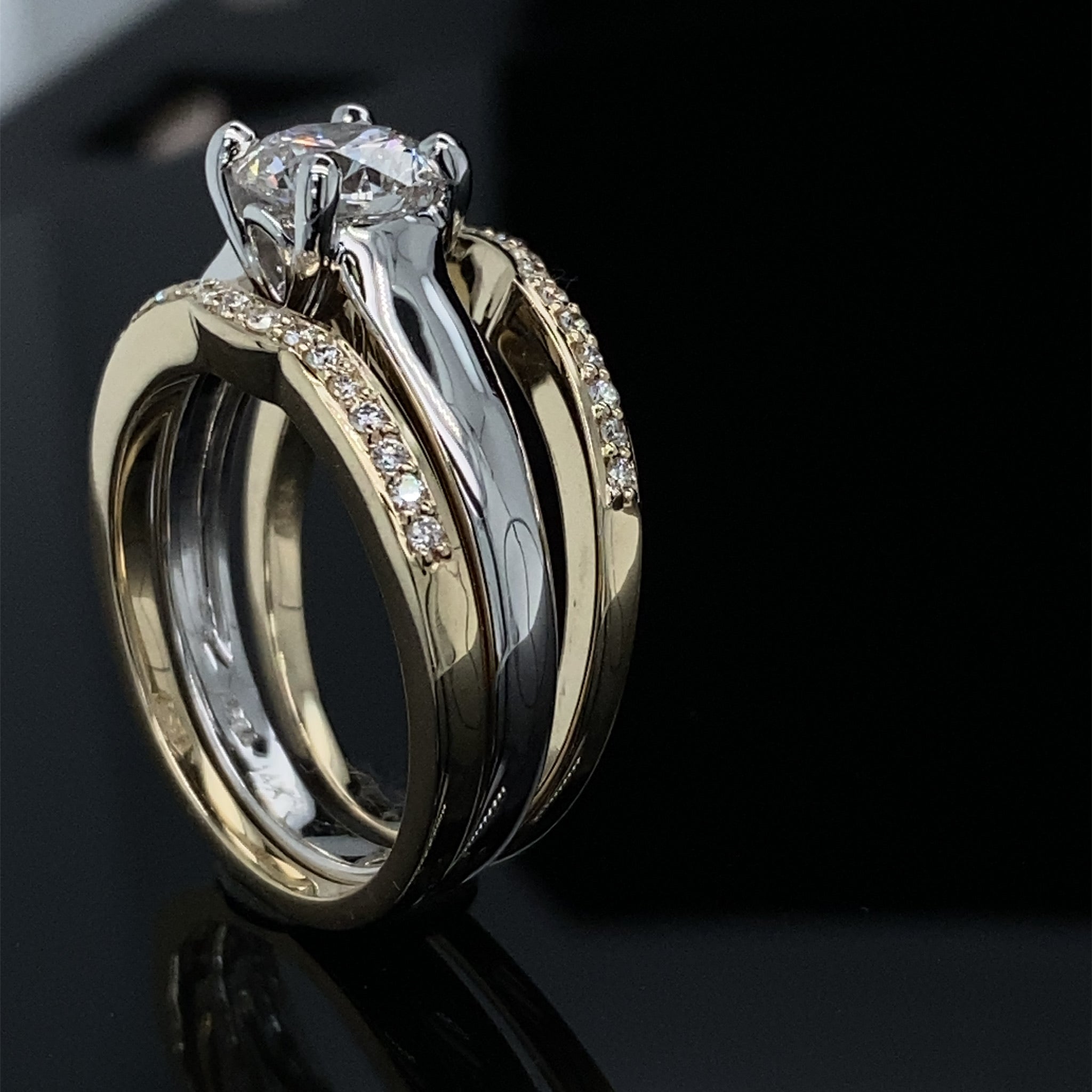 1.15ct / 1.39TDW Double Bands 3 Piece Two Tone Wedding Set