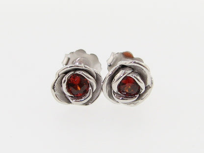 Sterling Silver
3mm Garnets