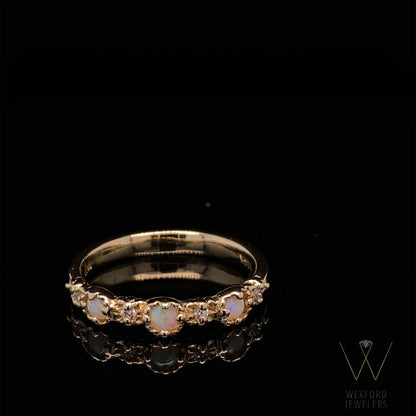 Yellow Gold Opal &amp; Dia Treasure band