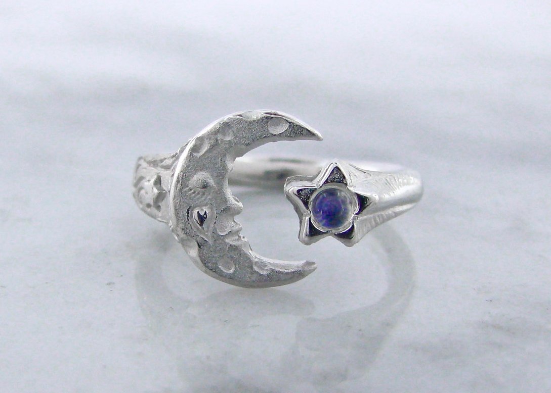 crescent-moon-ring-adjustable-band-star-silver-wexford-jewelers