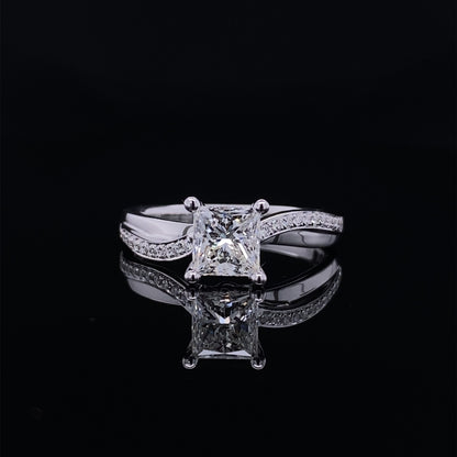 Brilliant Twist 1ct Princess Cut Wedding Ring