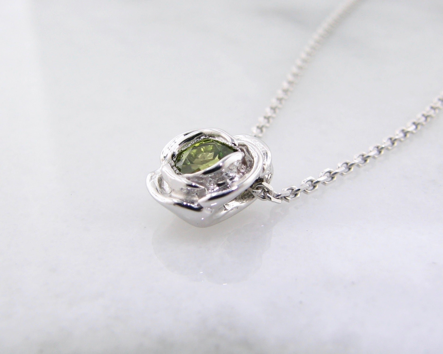 Silver Rose Slider Peridot