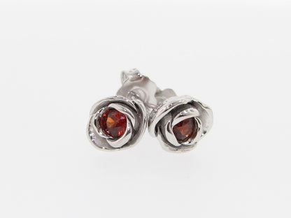 Sterling Silver
3mm Garnets