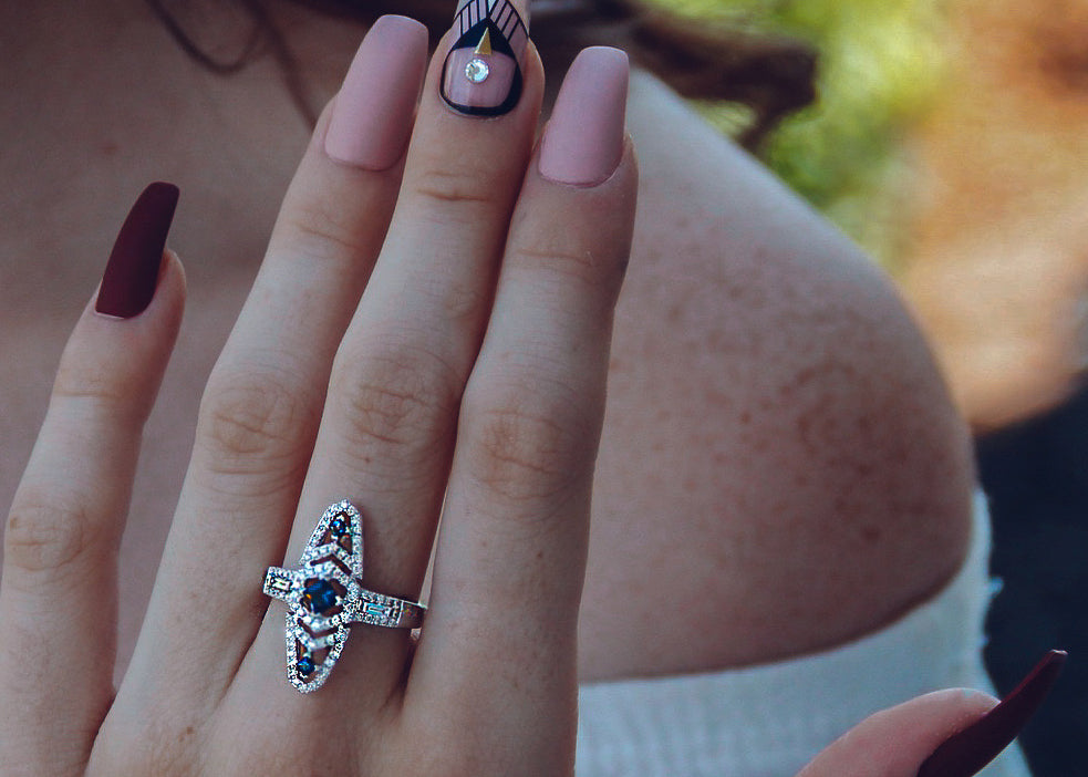 white-gold-diamond-sapphire-ring-artdeco-wexford-jewelers